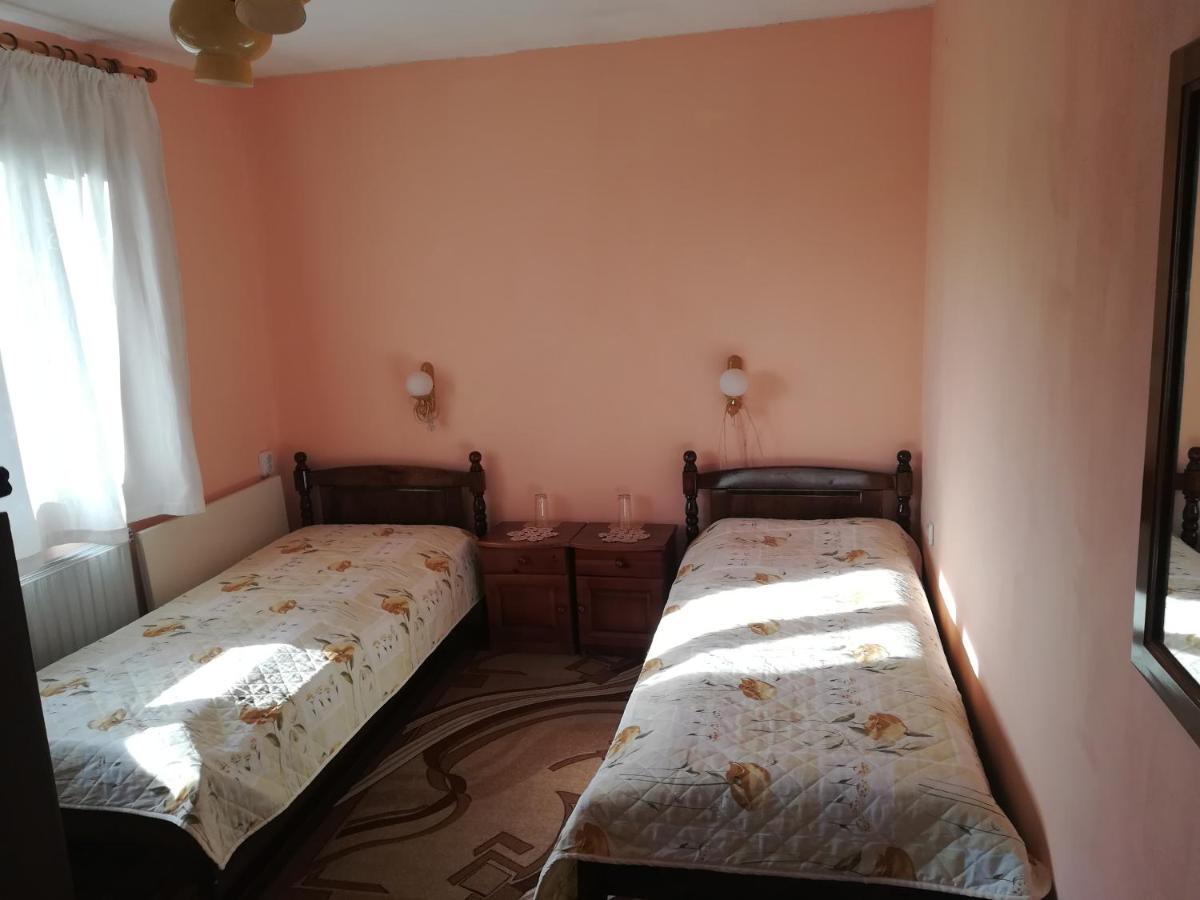 קופריבשטיצה Guest House Terziiski מראה חיצוני תמונה